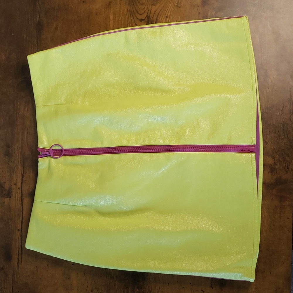 Neon Urban Outfitters 80s 90s wet suit scuba style skirt w zipper